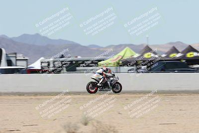 media/Oct-05-2025-CVMA (Sun) [[beeef4f201]]/Race 10-Formula Lightweight Twins Shootout/